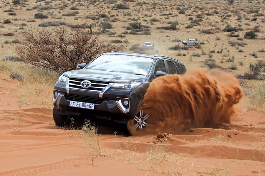 خرید و فروش قسطی ماشین فورچونر در سال 1404