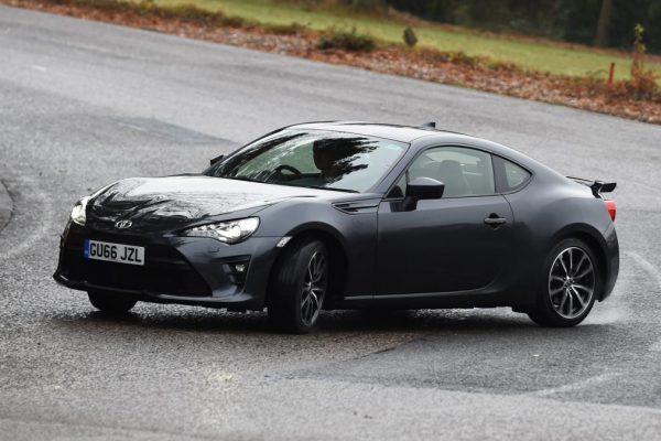 خرید و فروش قسطی ماشین gt 86 در سال 1404